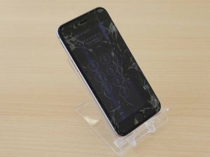 iPhone6液晶割れ修理に名古屋市よりご来店！アイフォン修理のクイック岐阜