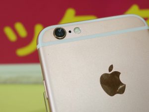 iPhone6Sのアウトカメラレンズ修理に知立市よりご来店！アイフォン修理のクイック岐阜