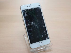 iPhone6液晶交換修理に大垣市よりご来店！アイフォン修理のクイック岐阜