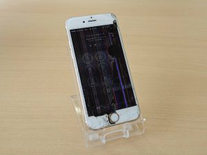 岐阜市よりiPhone6Sの液晶交換修理にご来店～♪アイフォン修理のクイック岐阜