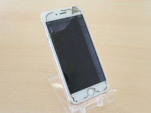 iPhone6液晶割れ修理に大垣市よりご来店！アイフォン修理のクイック岐阜