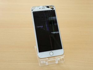 iPhone6Plus 液晶交換修理に各務原市よりご来店！アイフォーン修理のクイック岐阜