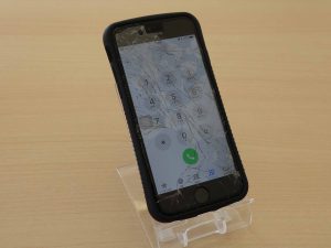 瑞穂市よりiPhone6のガラス割れ液晶画面修理にご来店～♪アイフォン修理のクイック岐阜