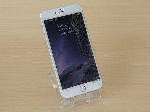 山県市 iPhone 6Plusのガラス割れ修理 アイフォン修理のクイック岐阜