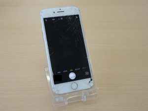各務原市 iPhone7 アウトカメラとレンズ交換修理 アイフォン修理のクイック岐阜