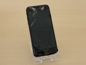 iPhone7の液晶交換修理で海津市からご来店！アイフォン修理のクイック岐阜