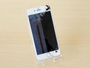 iPhone6の液晶交換修理で大垣市からご来店！アイフォン修理のクイック岐阜