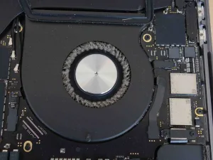 MacBook Pro A2141の通電不良トラブルによる基板修理