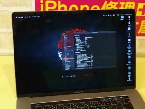 MacBook Pro 15インチ A1990のバッテリー劣化による修理ご依頼時の状態