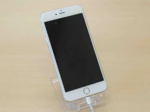 10年以上前の起動しないiPhone6Plusの基板修理・データ復旧作業の様子