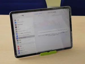 画面割れしたiPad Pro 11（修理前）