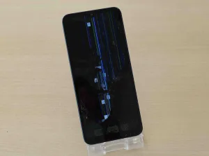 画面のタッチ操作ができなくなったAQUOS wish4